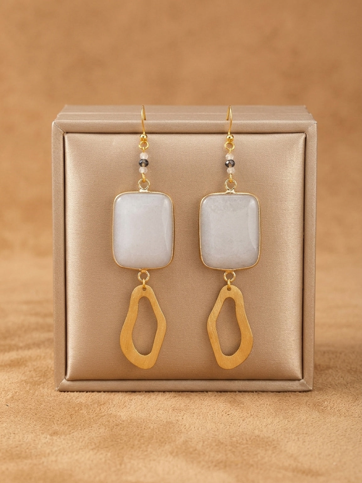 The Cleo Earring