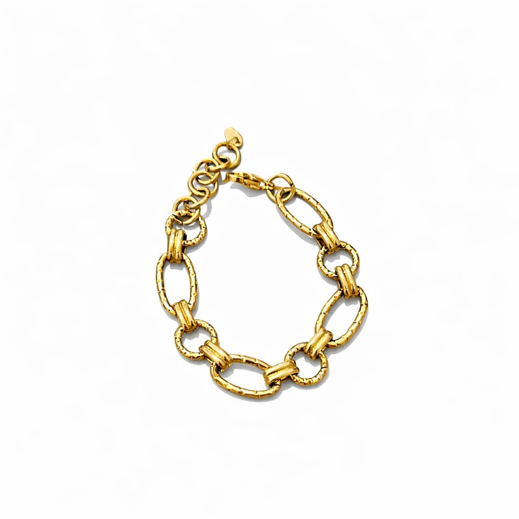 Gold oval link bracelet