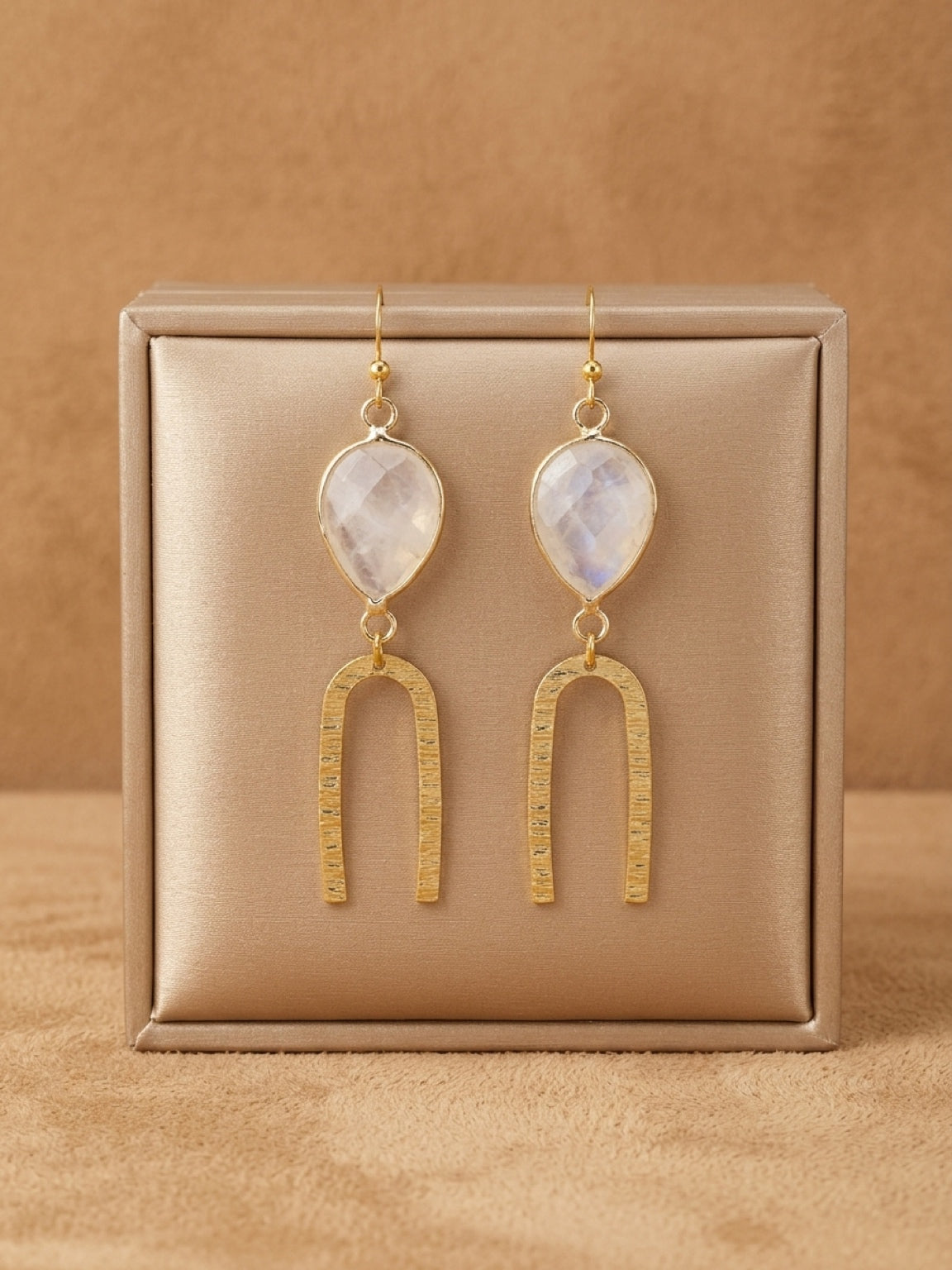 The Luna Earring