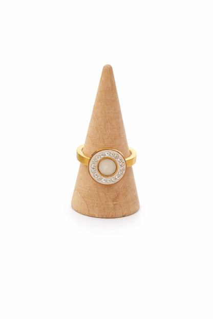 Circle pavè ring