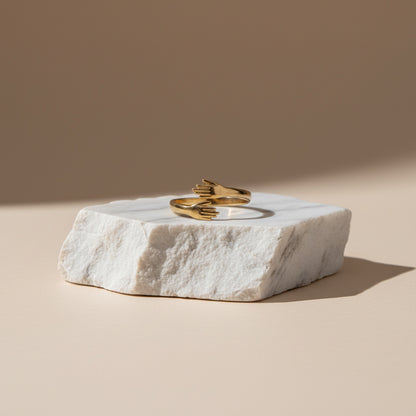 Hug Ring