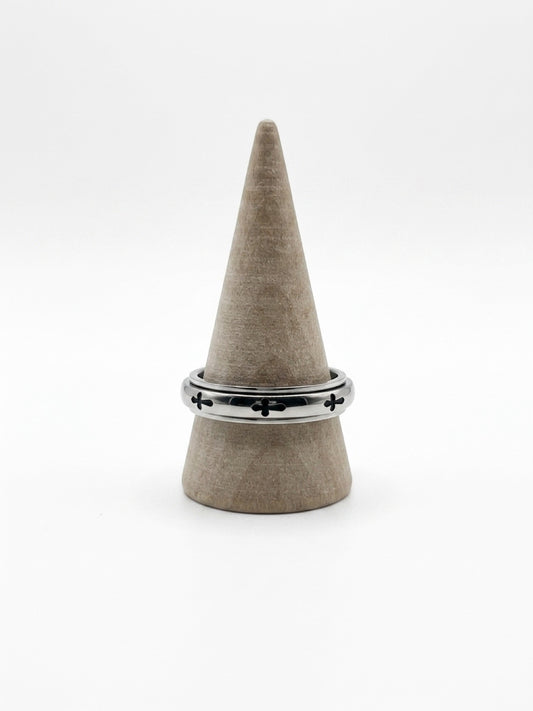 Cross Spinner Ring