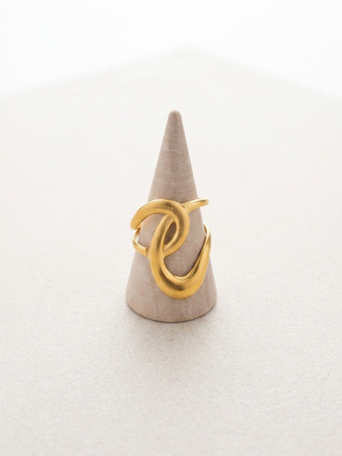 Interlocking Loop Ring